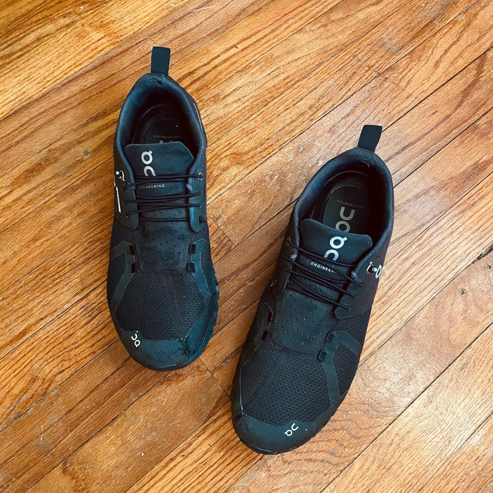 Cloud Waterproof Tennis Shoes